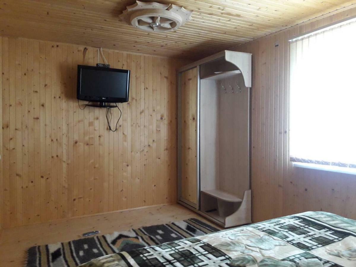 Садиба "Ековид" Krivorovnya エクステリア 写真